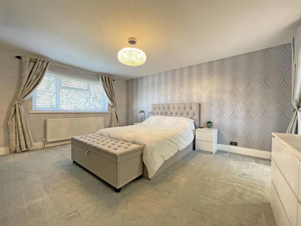 Great Berry Road 52 - Master Bedroom.jpg