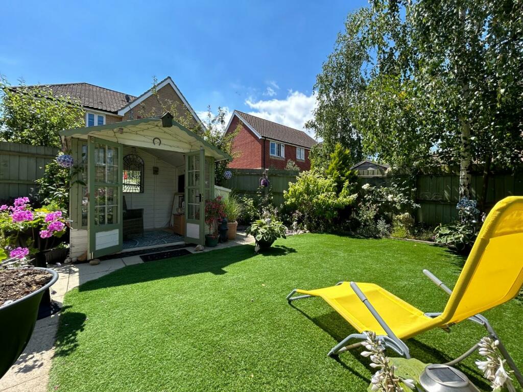 OUTSIDE (Rear)