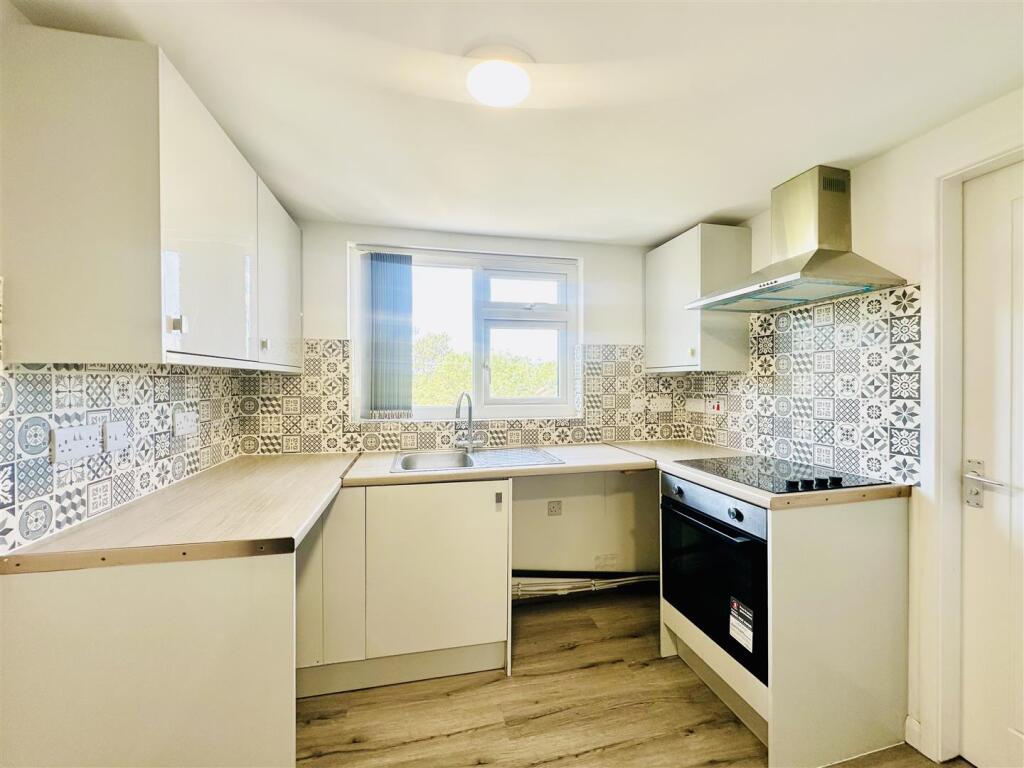 Kitchen 2