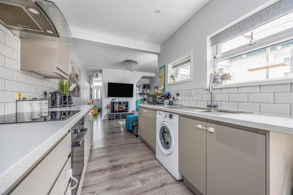 53 Jervis Road, Portsmouth-Small-PorticoMarketing-