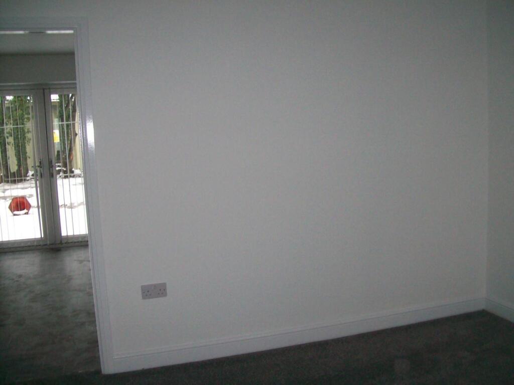 Lounge 2.JPG