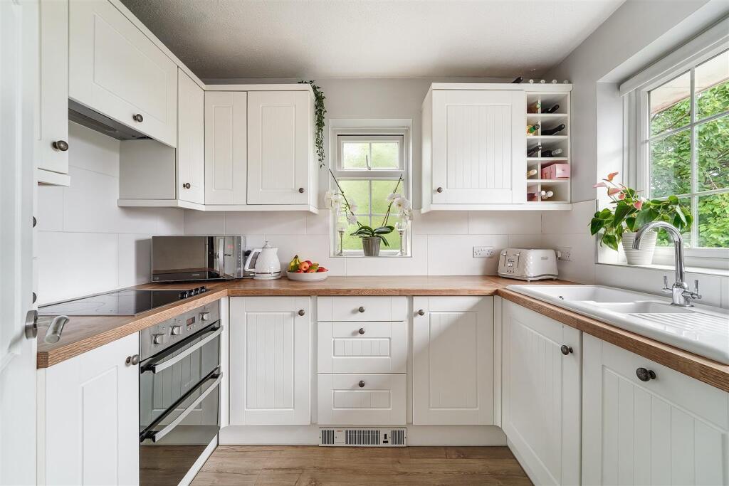 COURT ROAD, 12 (9).jpg