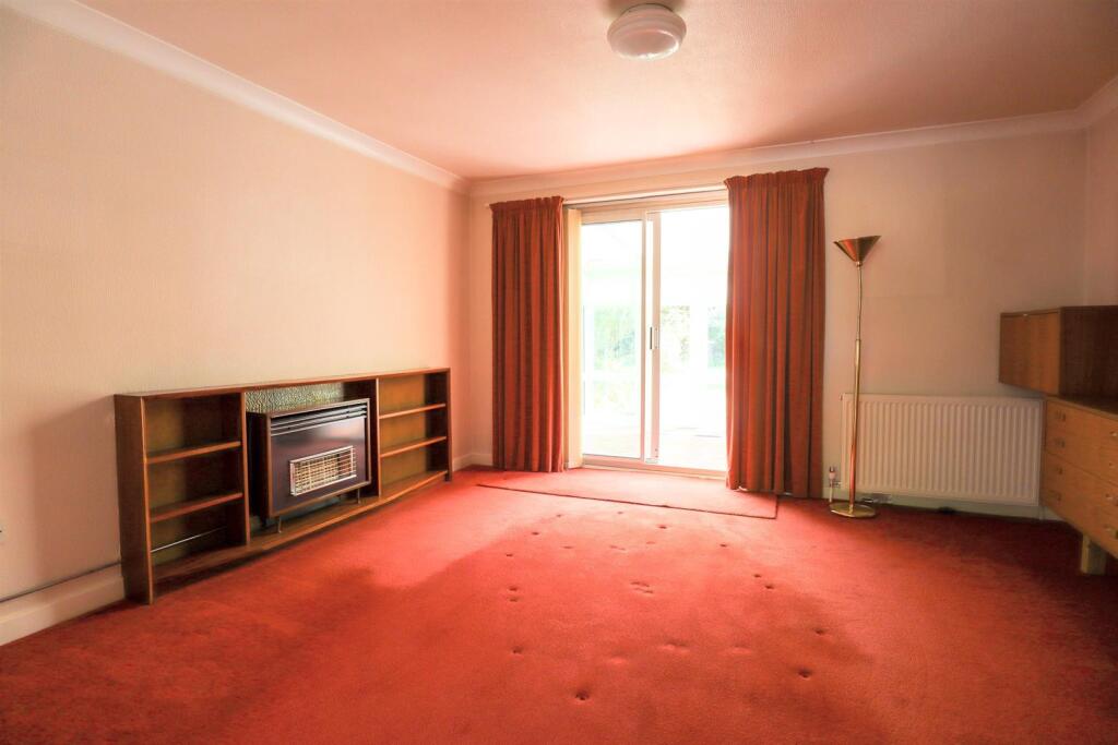 Dining room.jpg
