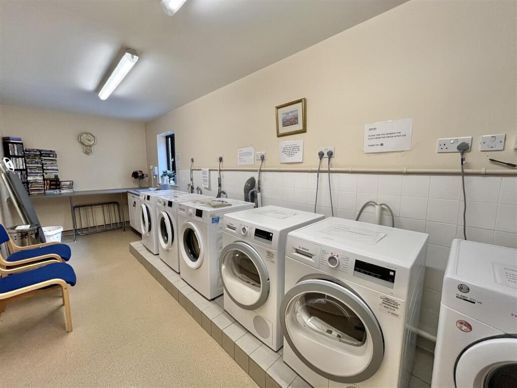 Main Reception, Residents Lounge/Kitchen &amp; Laundry