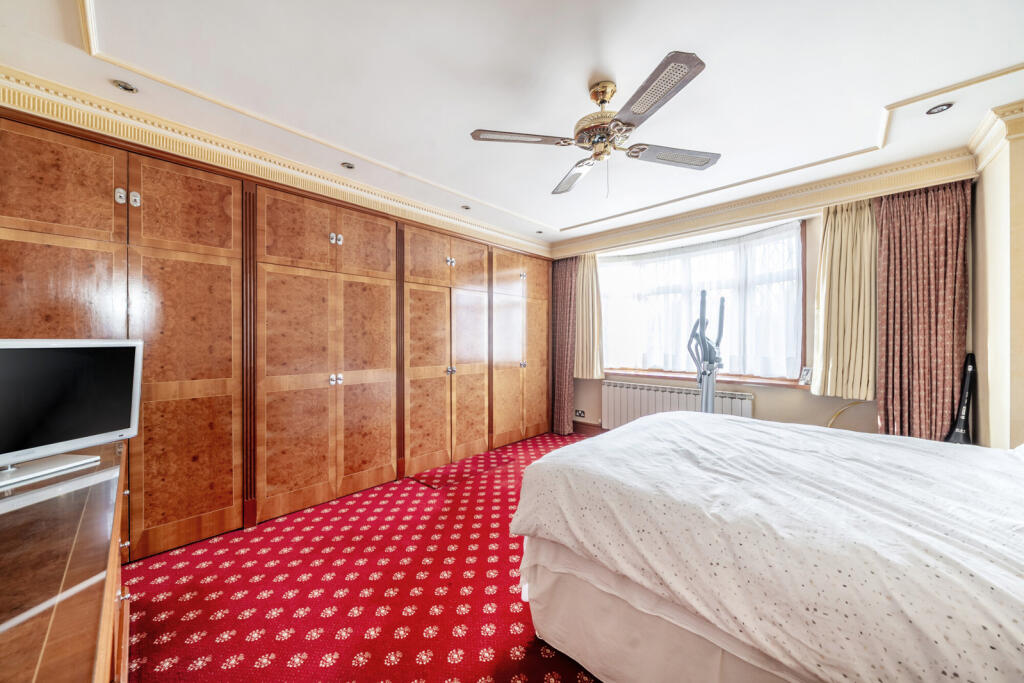 1355329-17-68c855...