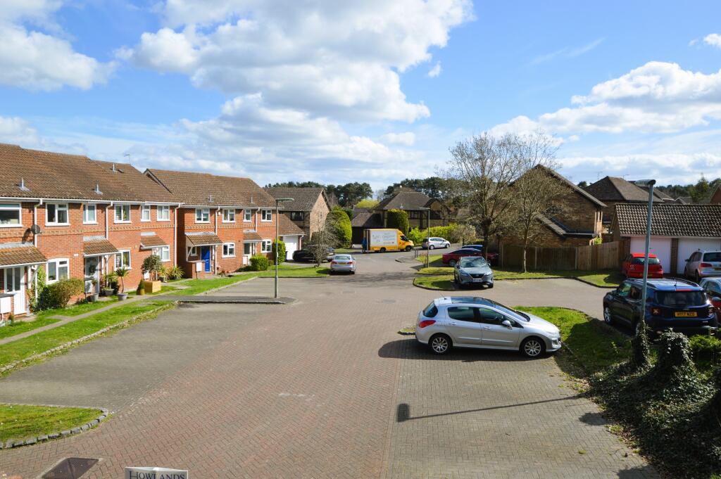 Front view of cul de sac