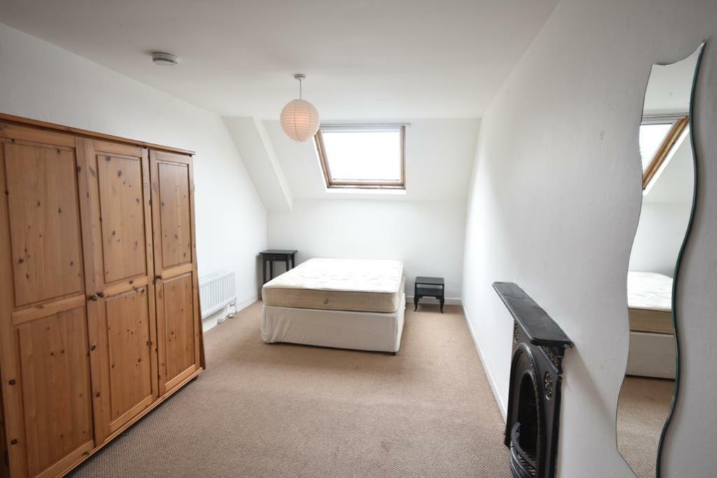 54 Holly Avenue new pictures 32