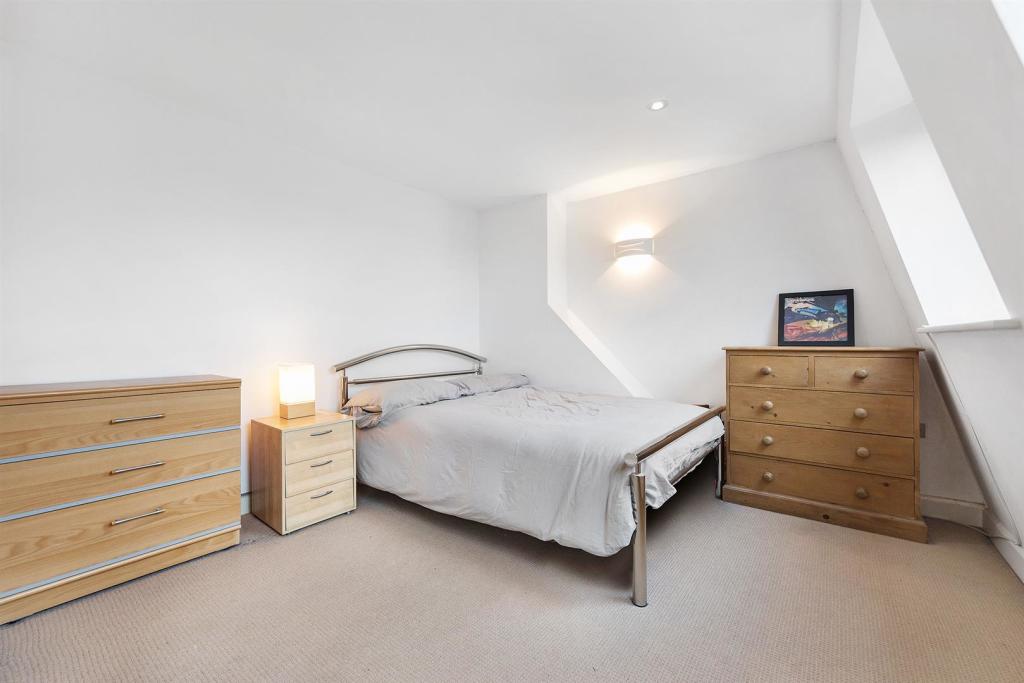 Bedroom.jpg