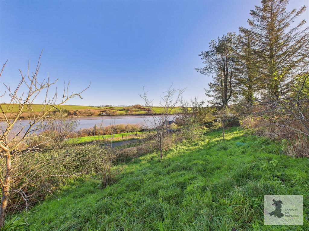 Optional Garden available by separate negotiation