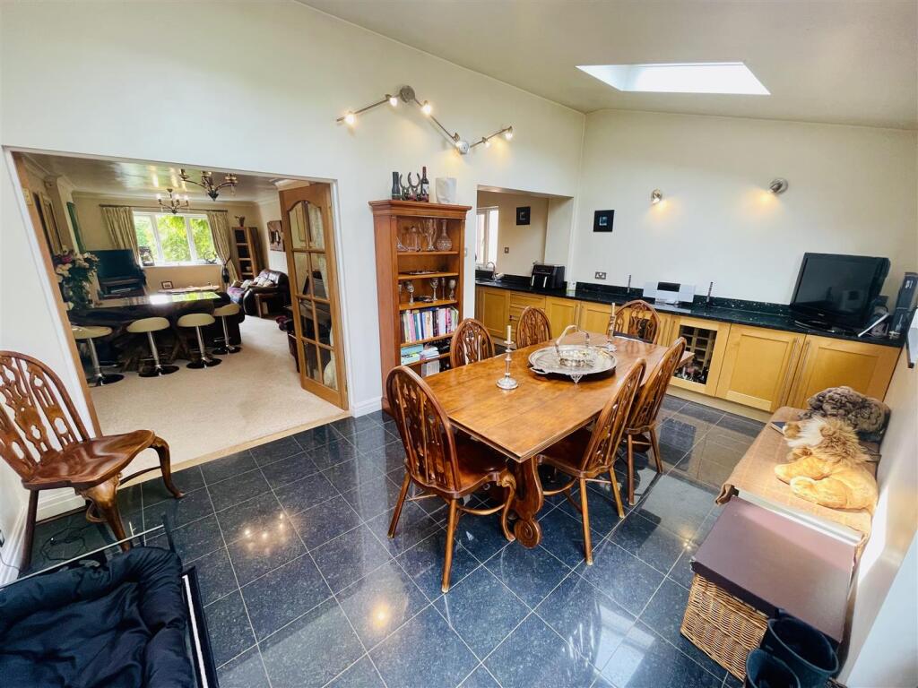 Open Plan Kitchen/Dining Room