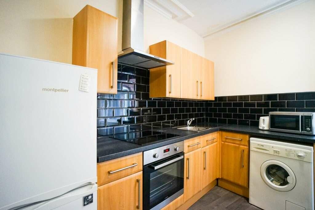 Flat_3_146_Broomspring_Lane