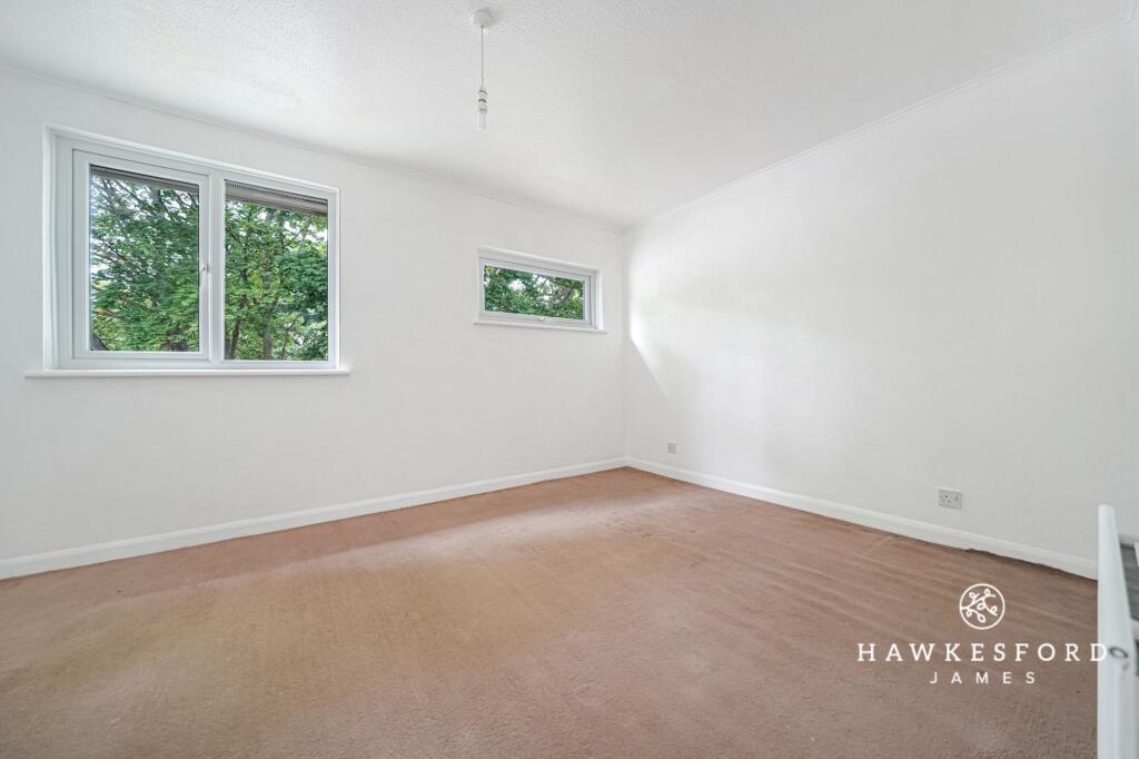 Stanhope Avenue, Sittingbourne - Bedroom 1