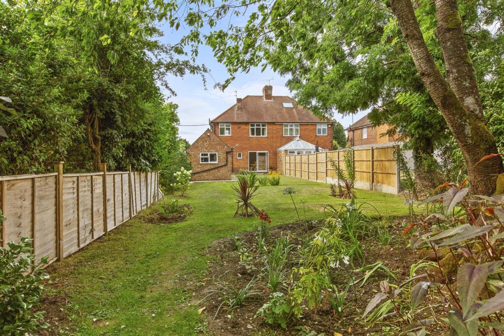 122 Cressex Road, HP12 4TZ-13.jpg
