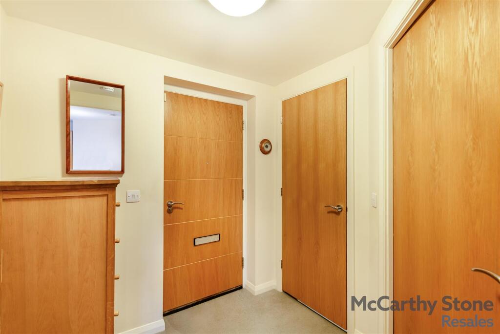 8672362-interior15.jpg