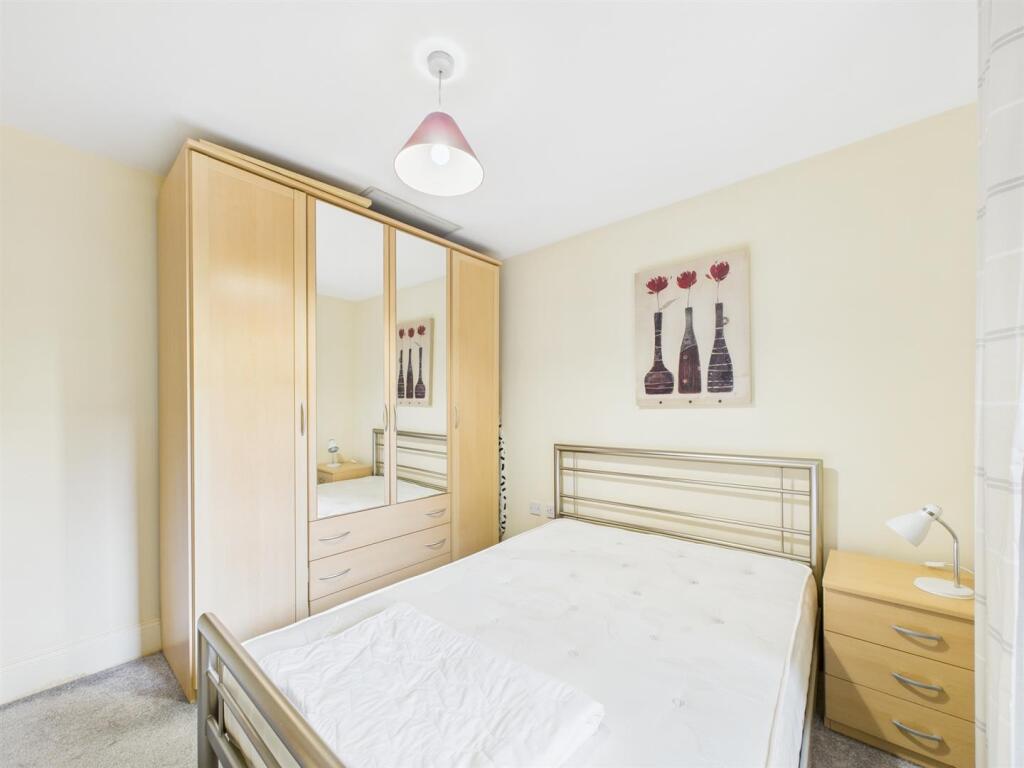 Bedroom two 2.jpg