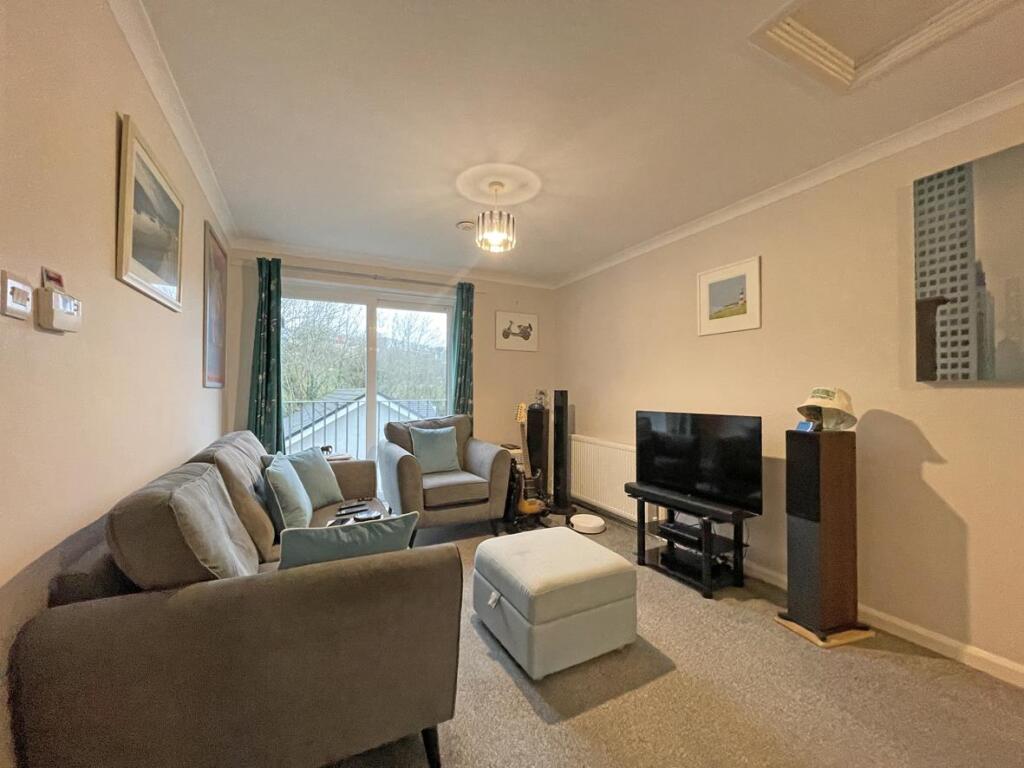 Mosses Court 6 - Lounge.jpg