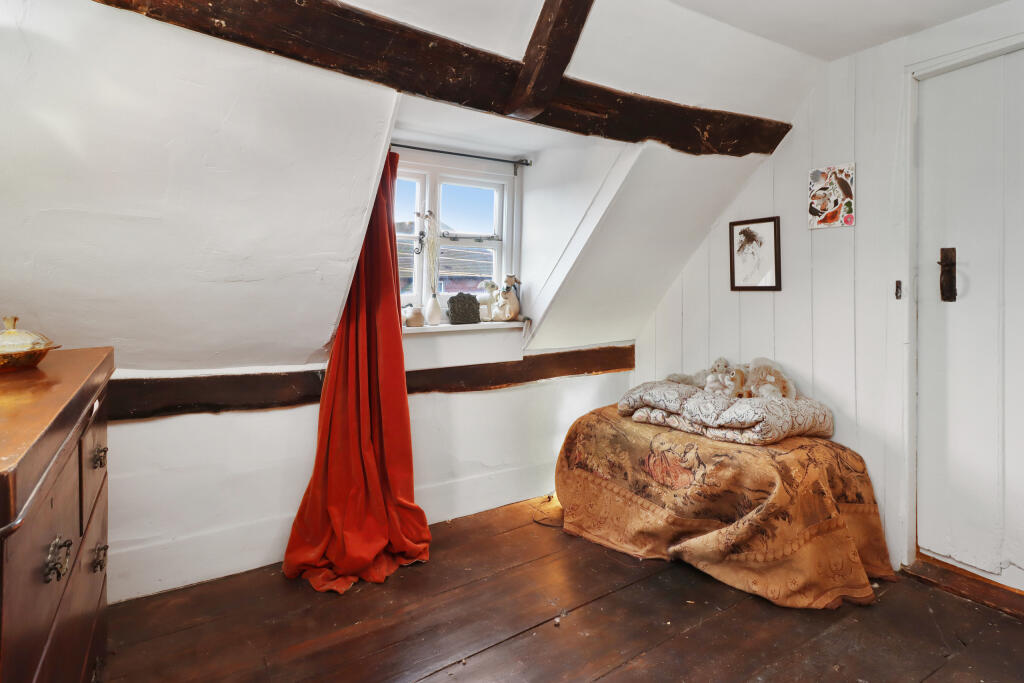 Bed 2 IMG_1819