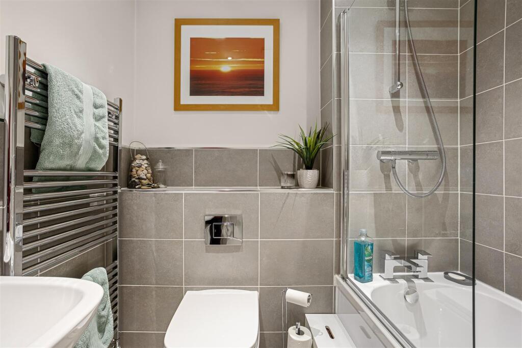 5_Farefield_Close_13.jpg