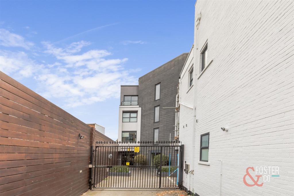 Hoopers Yard, Flat 11-24.JPG