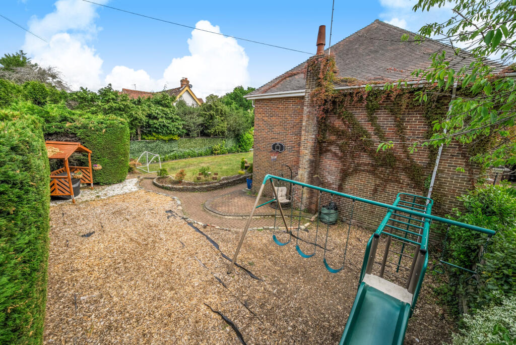 1299911-1-6838049...