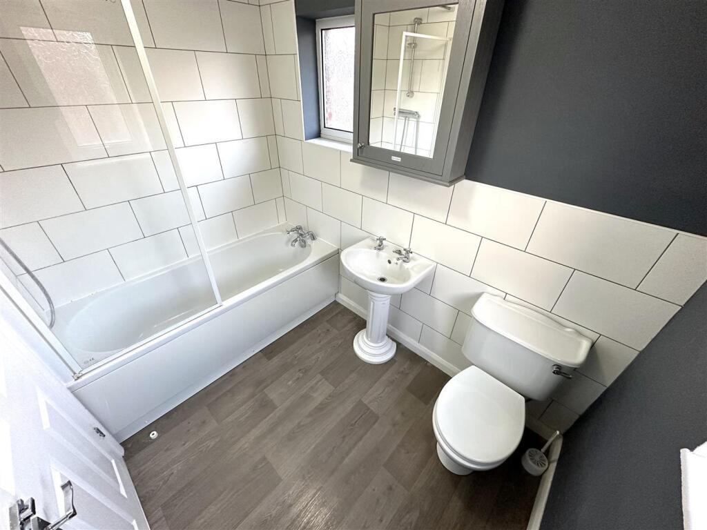 Modern Family Bathroom