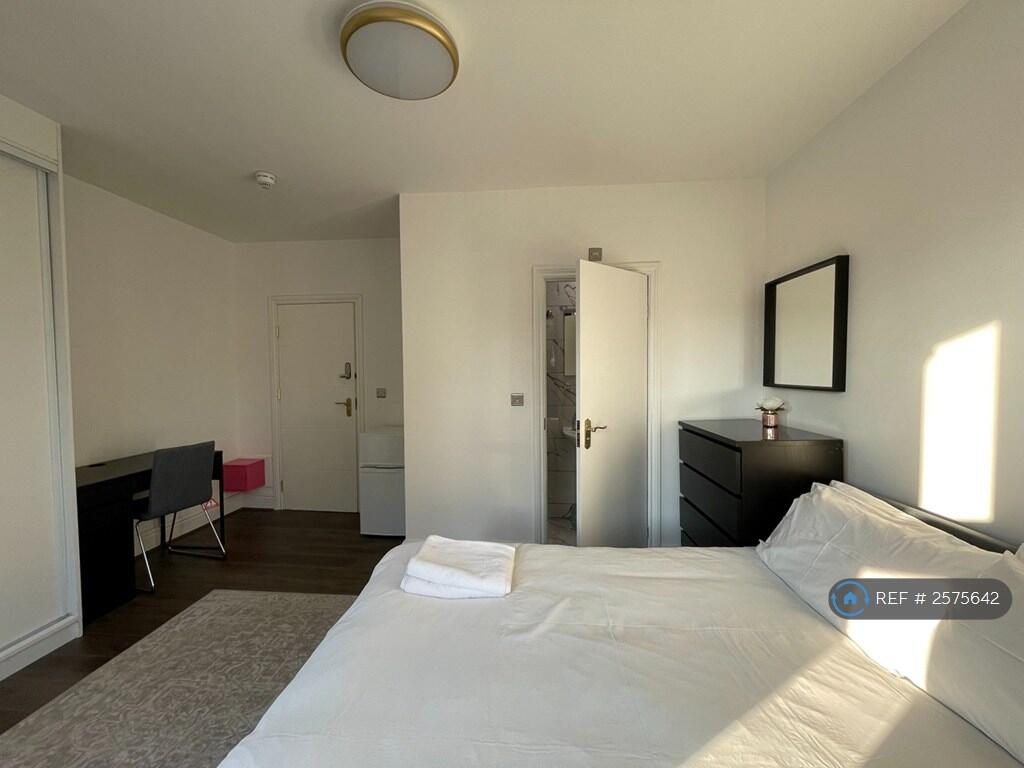 Room 4