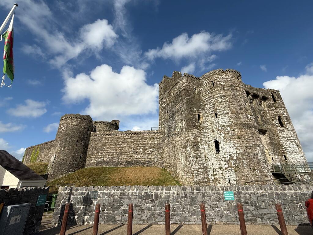 CASTLE