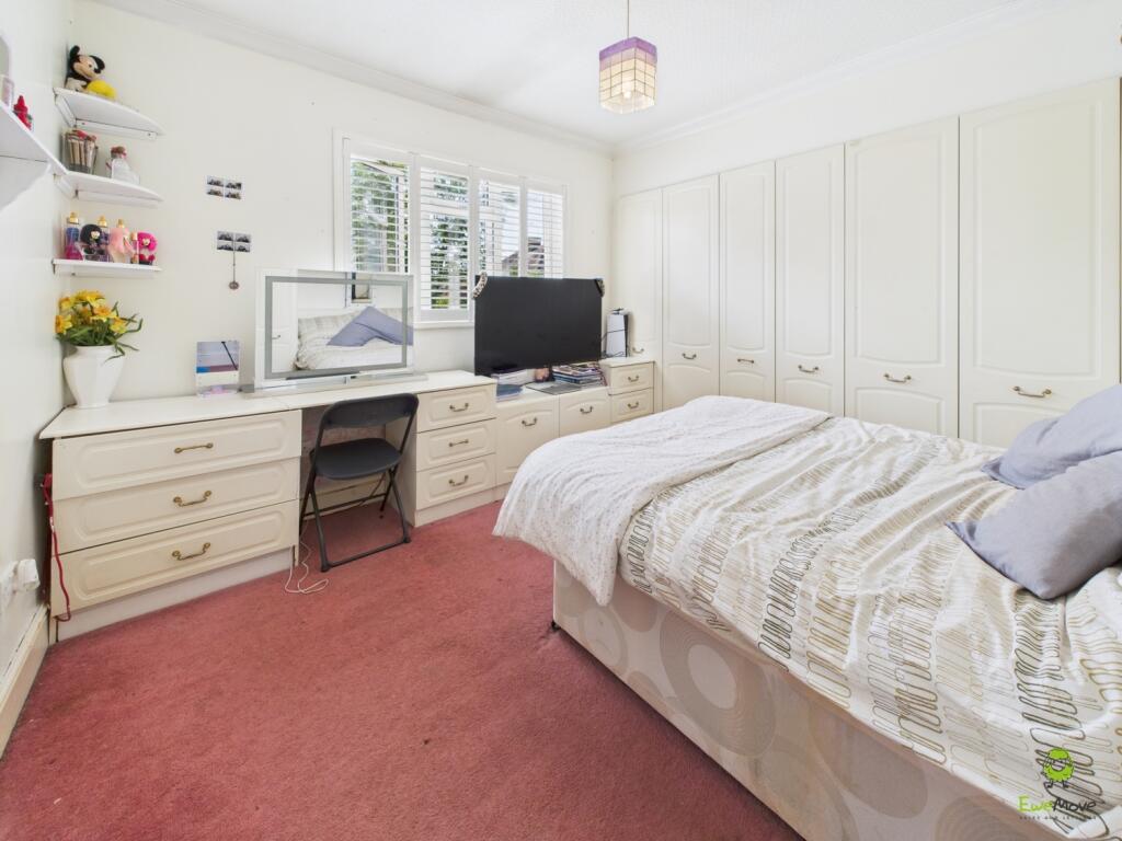 Presented by Clinton at EweMove Bexleyheath and Da