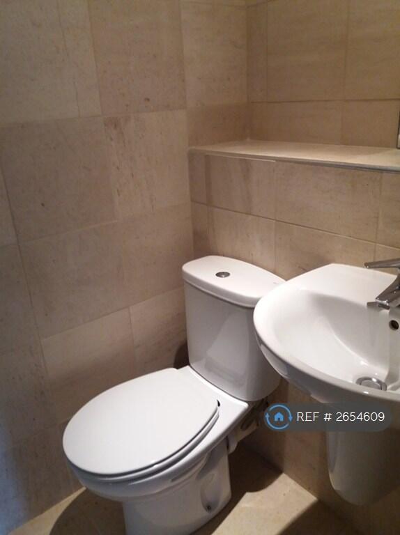 Ensuite Bathroom