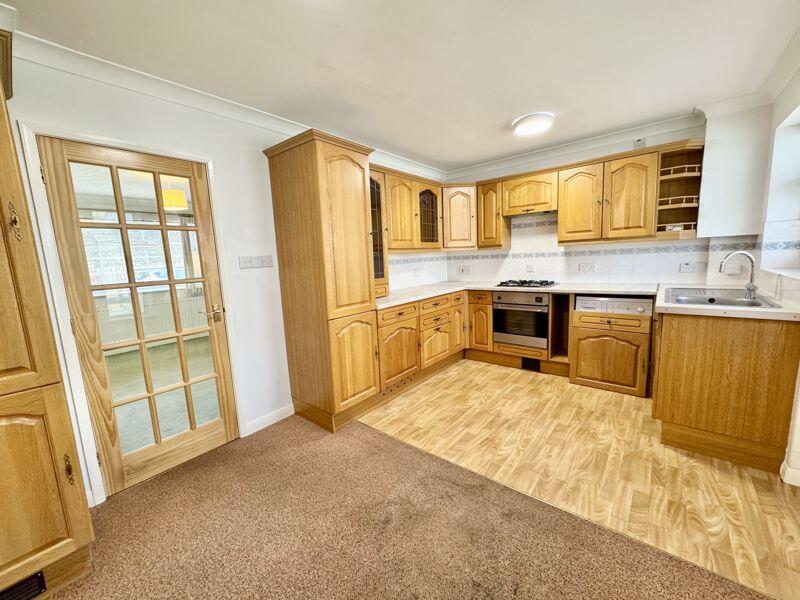Kitchen dining room