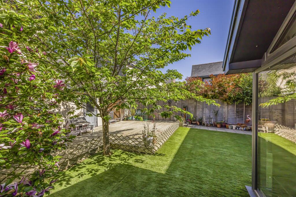 24 Angus Way, Waterlooville-PorticoMarketing-SoldB