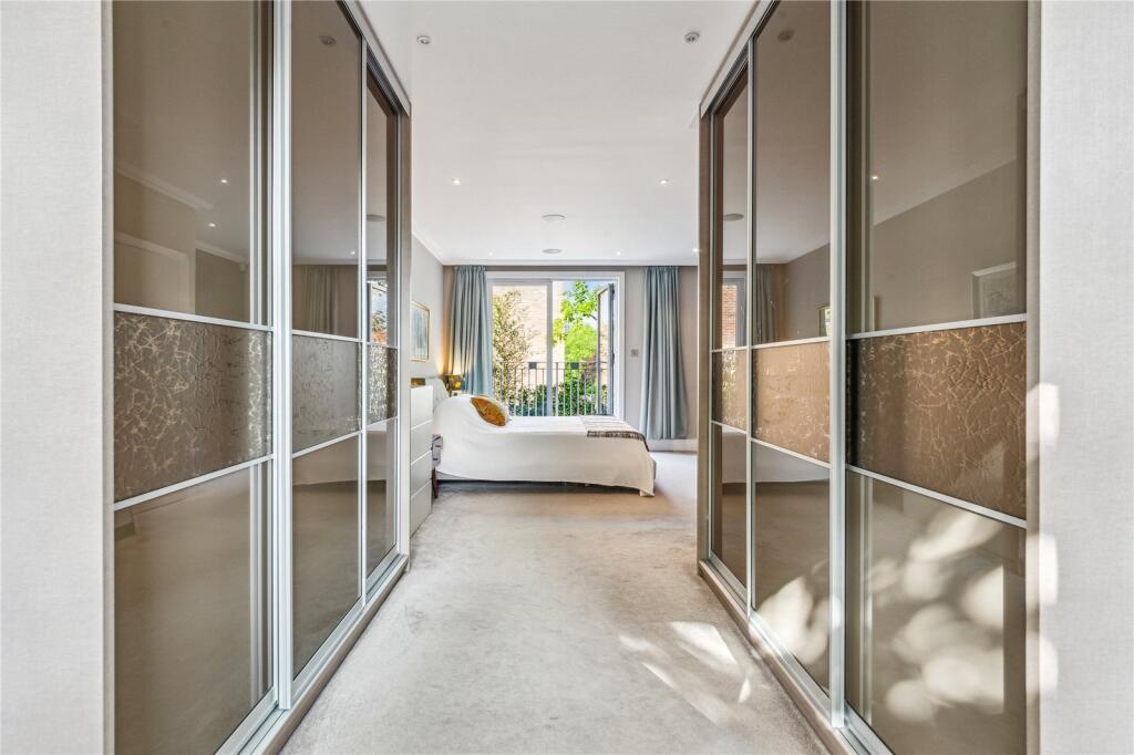 Wall Through Wadrobe