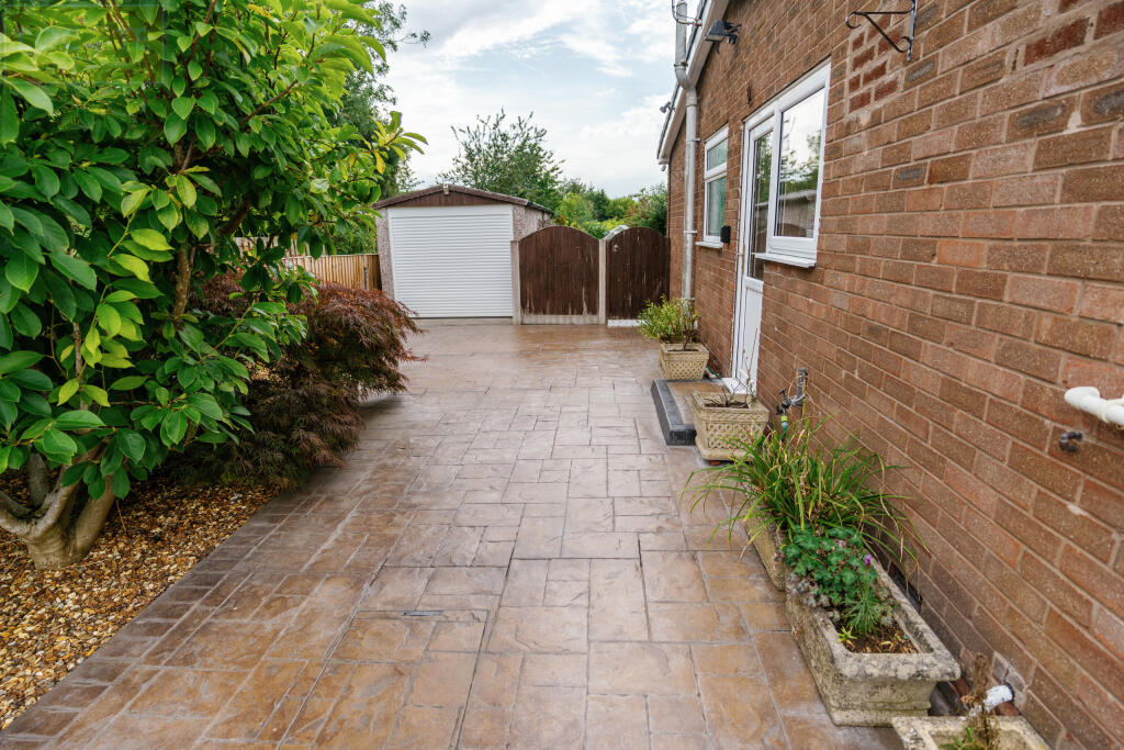 17 Bingley Drive0011