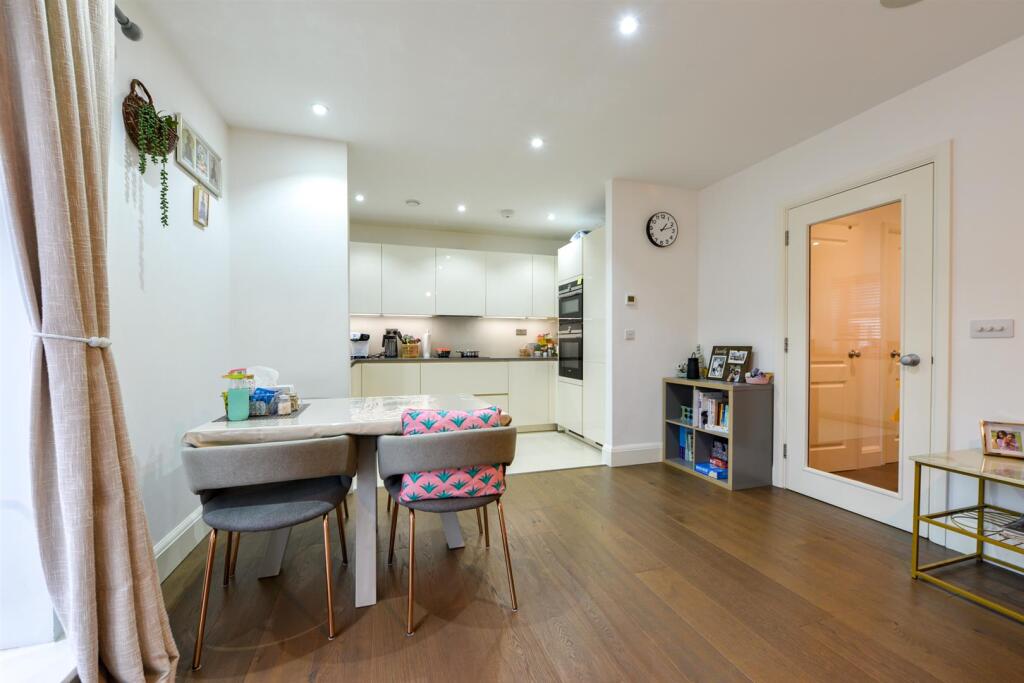 Henrietta Place Tunbridge Wells6.jpg