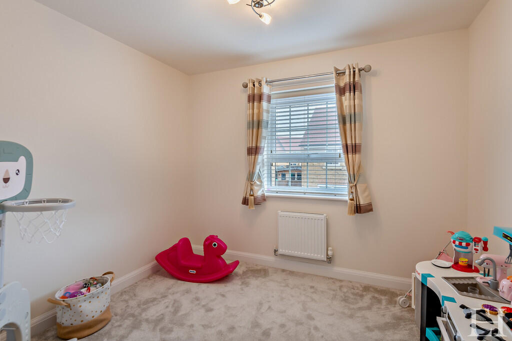 8630549-interior2...