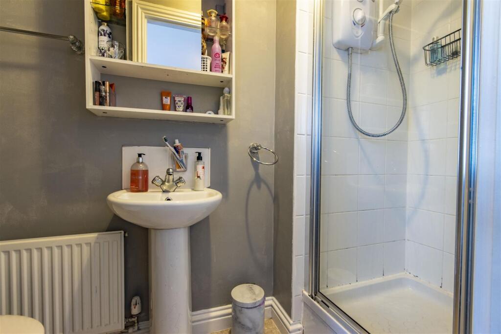 En Suite Shower Room