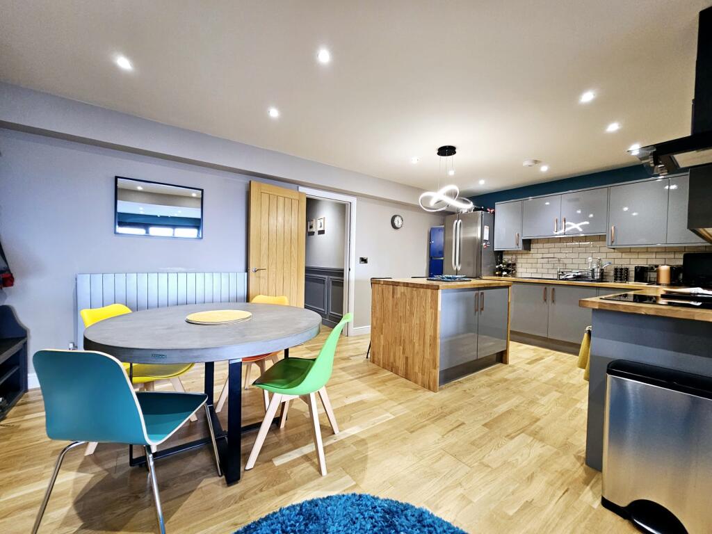 44ff9319-a104-4d43-a23d-0b77ea9d920c