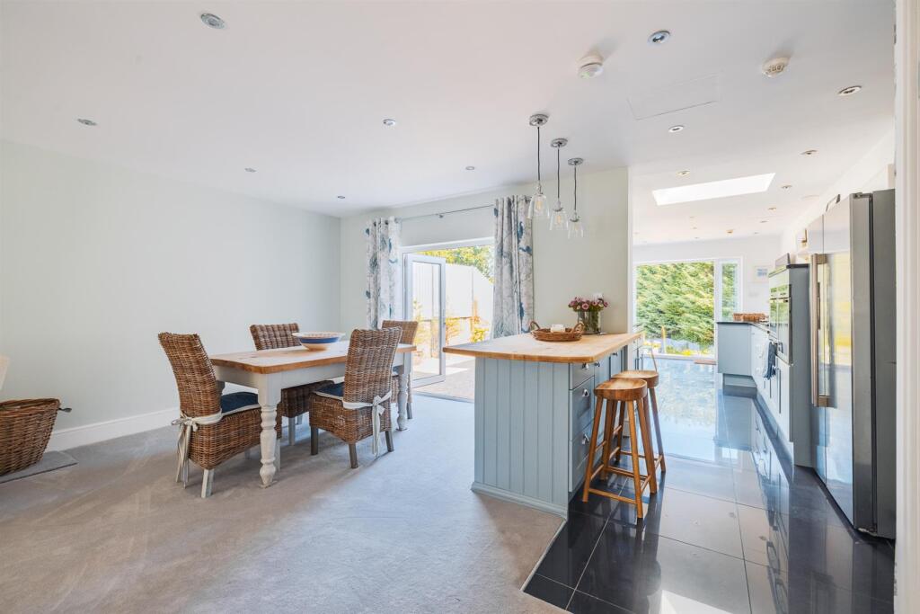 14 Beacons Lane-5.jpg