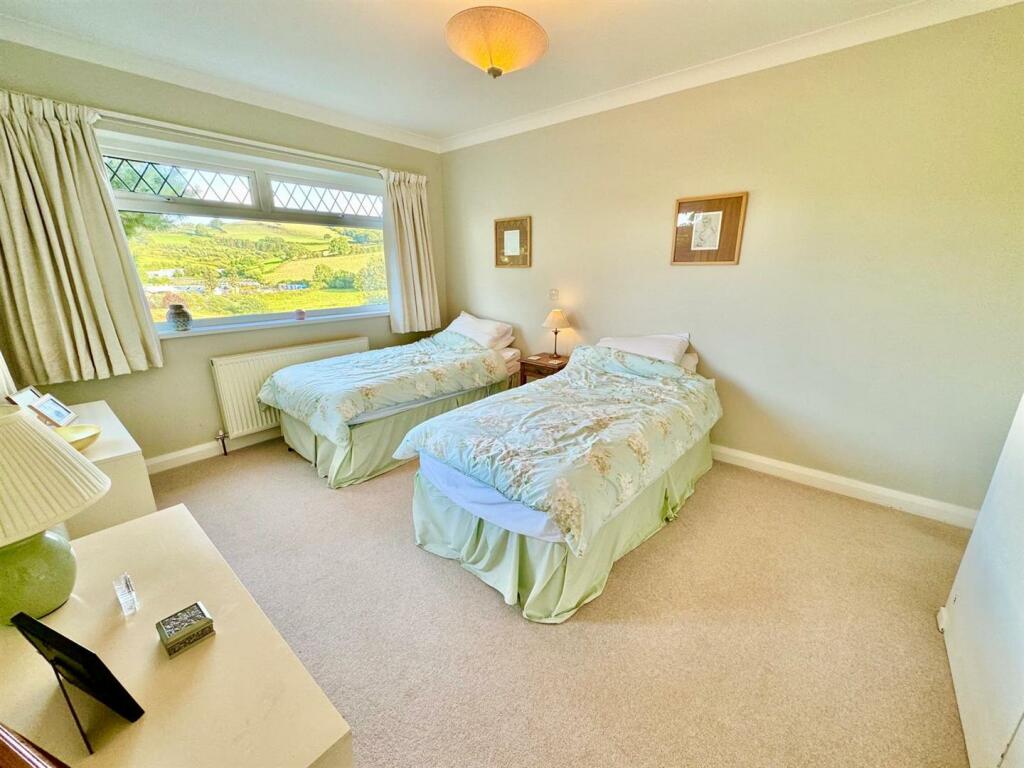 PHOTO-2024-08-23-20-50-49 (12).jpg