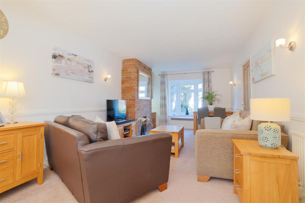 Livivng - Dining Room..jpg