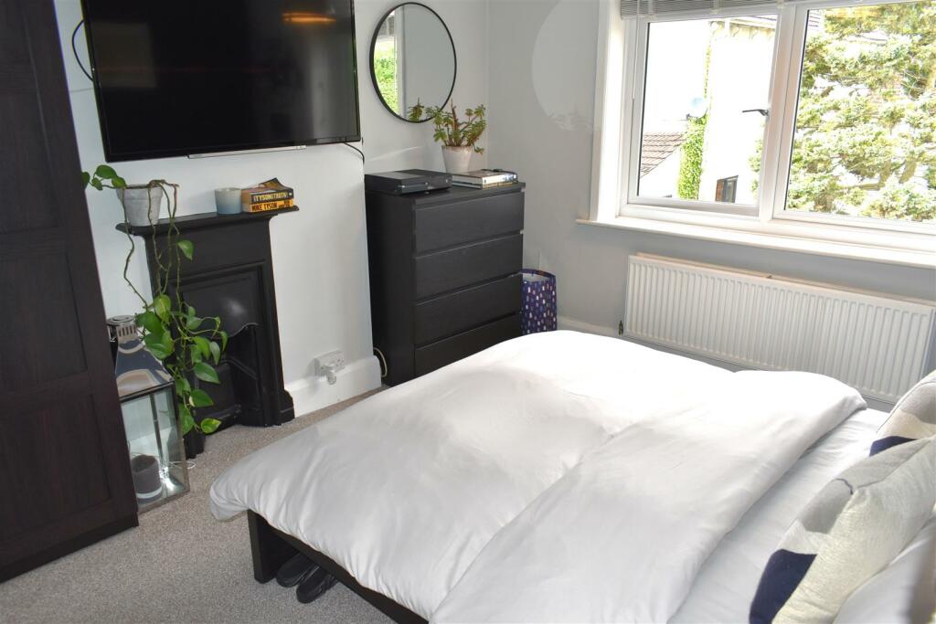 bedroom two .JPG