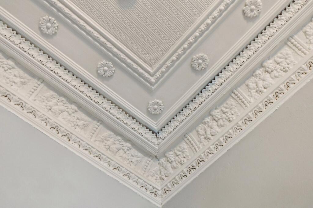 Cornice