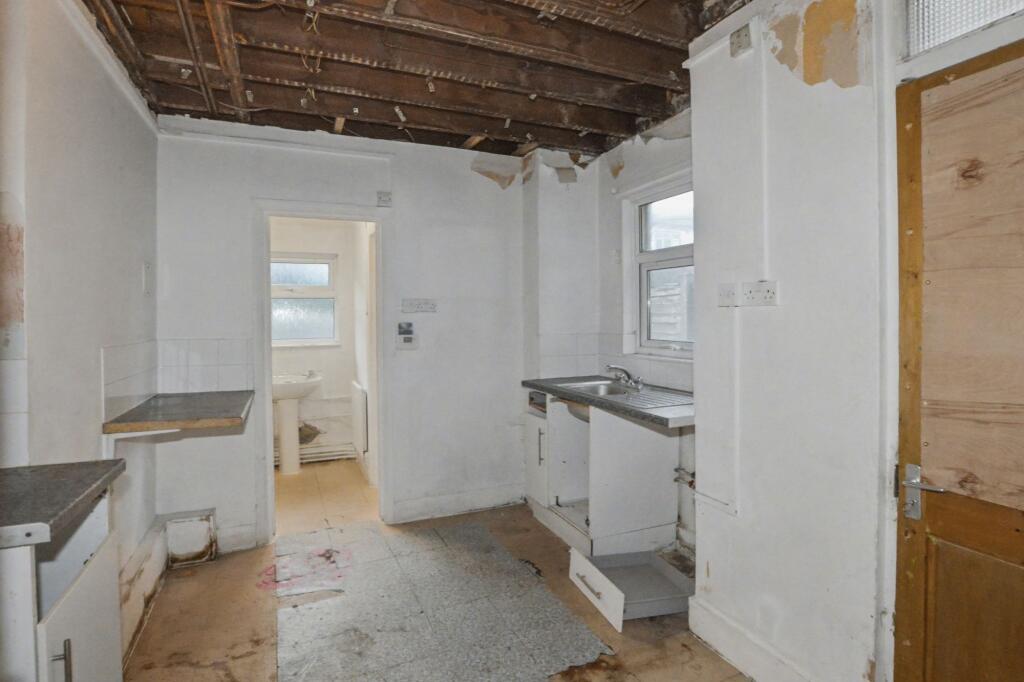 Flat A and B, 26 Stanmer Street, Battersea, London SW11 3EG