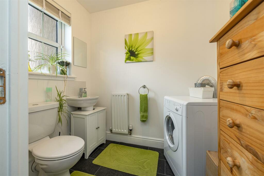 31 Redpath Crescent Galashiels 22.JPG