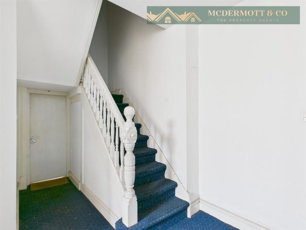 Property Main Entrance/Hallway