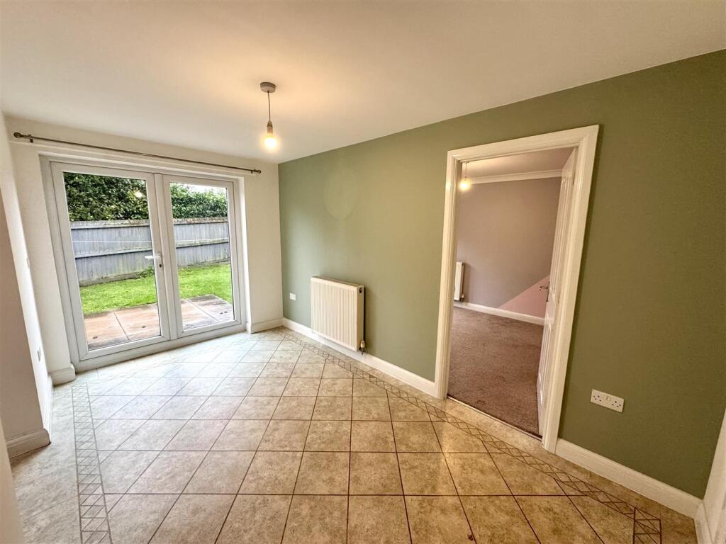 BREAKFAST ROOM