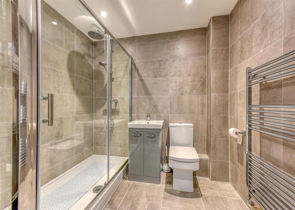 8 Thorsten House-Shower Room.jpg