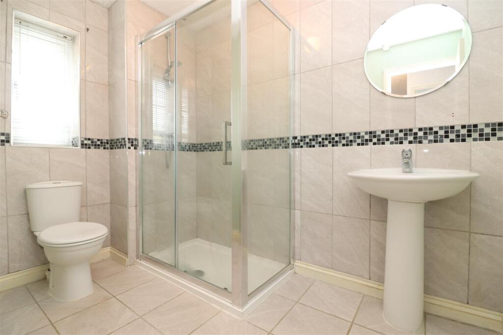 Shower Room / WC
