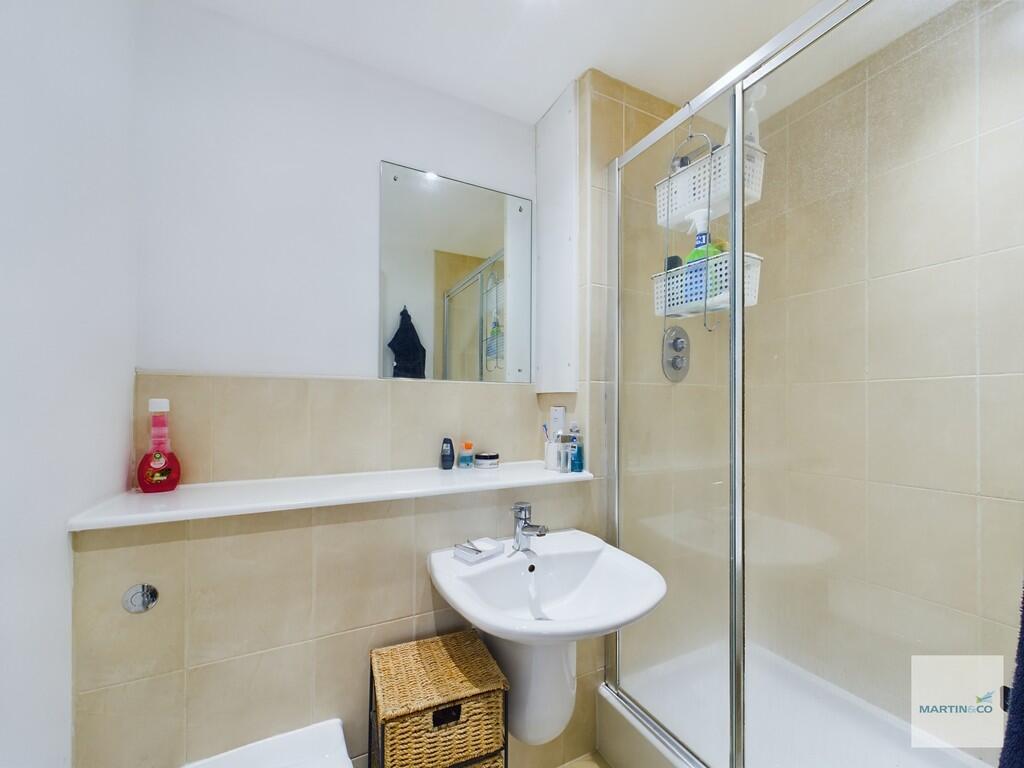 CAM03394G0-PR0203...