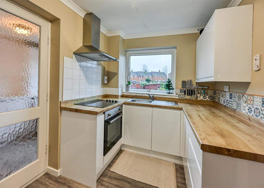 1 Denham Gardens-02.jpg